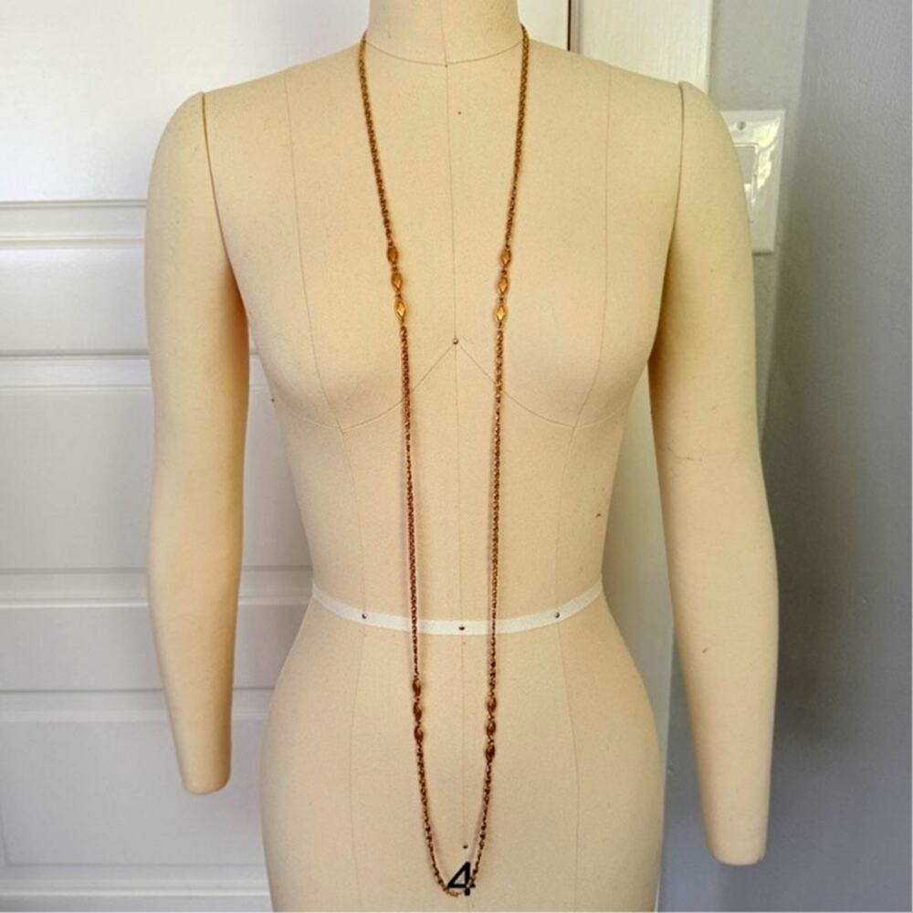Vintage Signed Monet Gold Tone Chain Diamond Textured Station Flapper Opera 54" - Picture 5 of 8